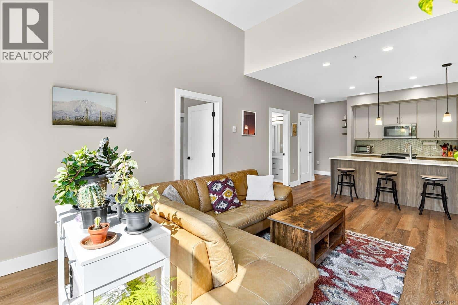 302 700 Yew Wood Rd — Tofino, British Columbia - Photo 5 of 61