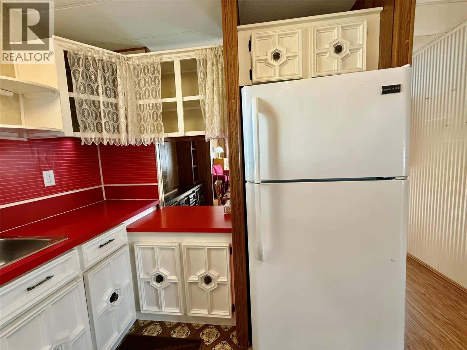 469 Main Street Unit# 5 — Sicamous, British Columbia - Photo 5 of 20