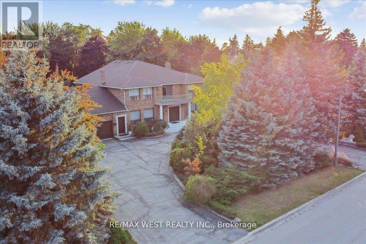 190 SANDYS DRIVE — Vaughan (East Woodbridge), Ontario - Photo 2 of 36