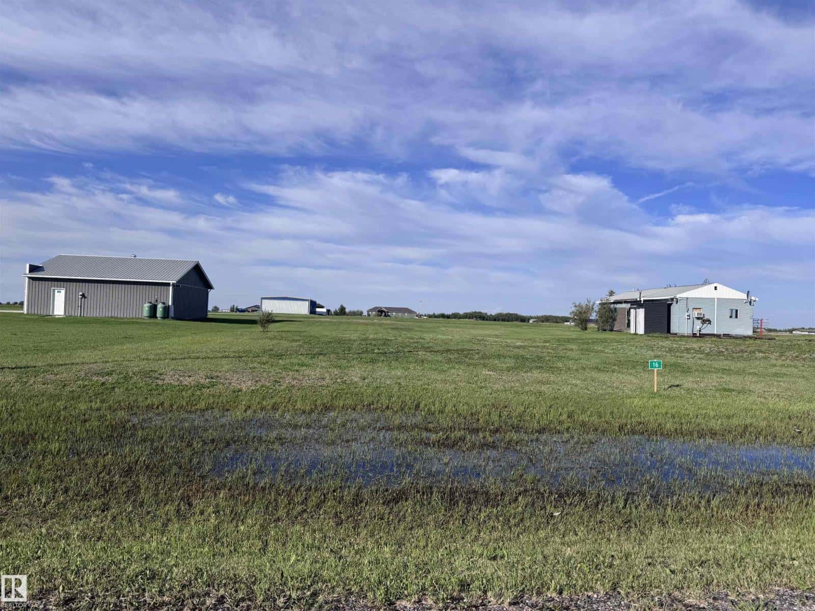 16 - 59509 Rge Rd 260 — Rural Westlock County, Alberta - Photo 2 of 3