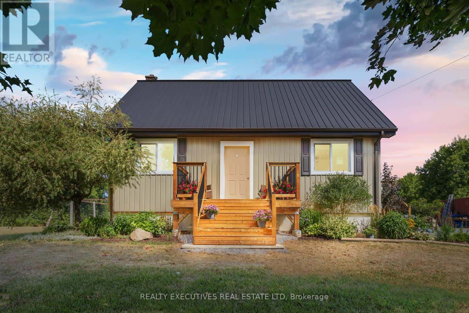 12705 MAPLE RIDGE ROAD — North Dundas, Ontario - Photo 2 of 45