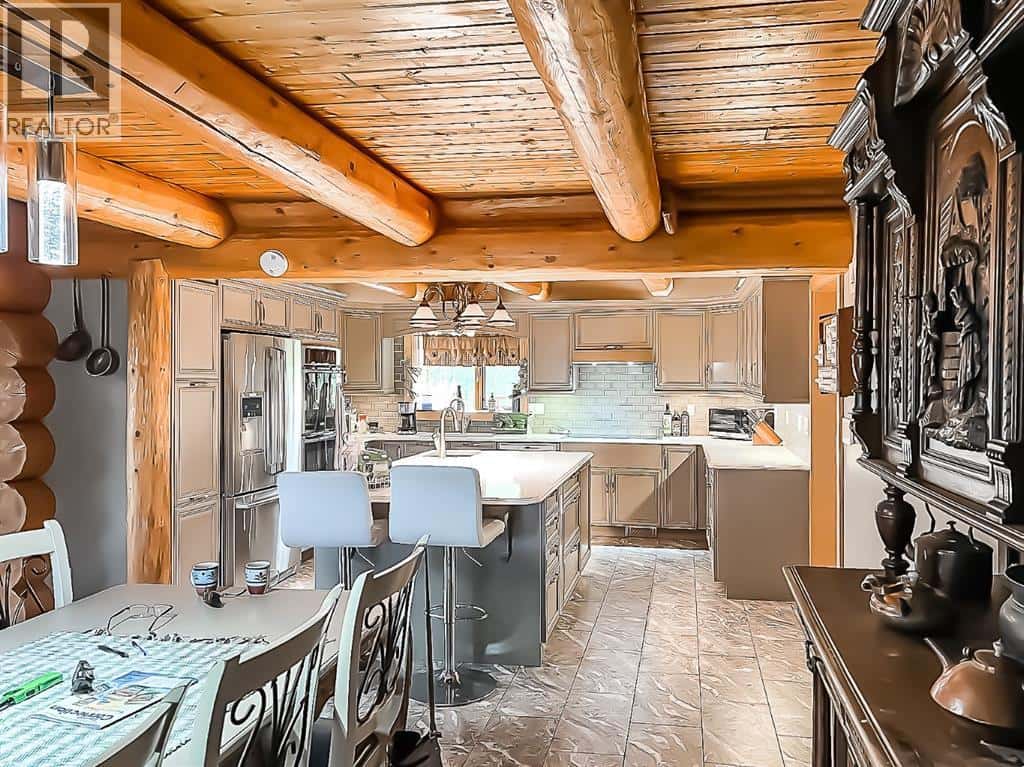 19132 TWP 825 — Rural Northern Sunrise County, Alberta - Photo 5 of 49