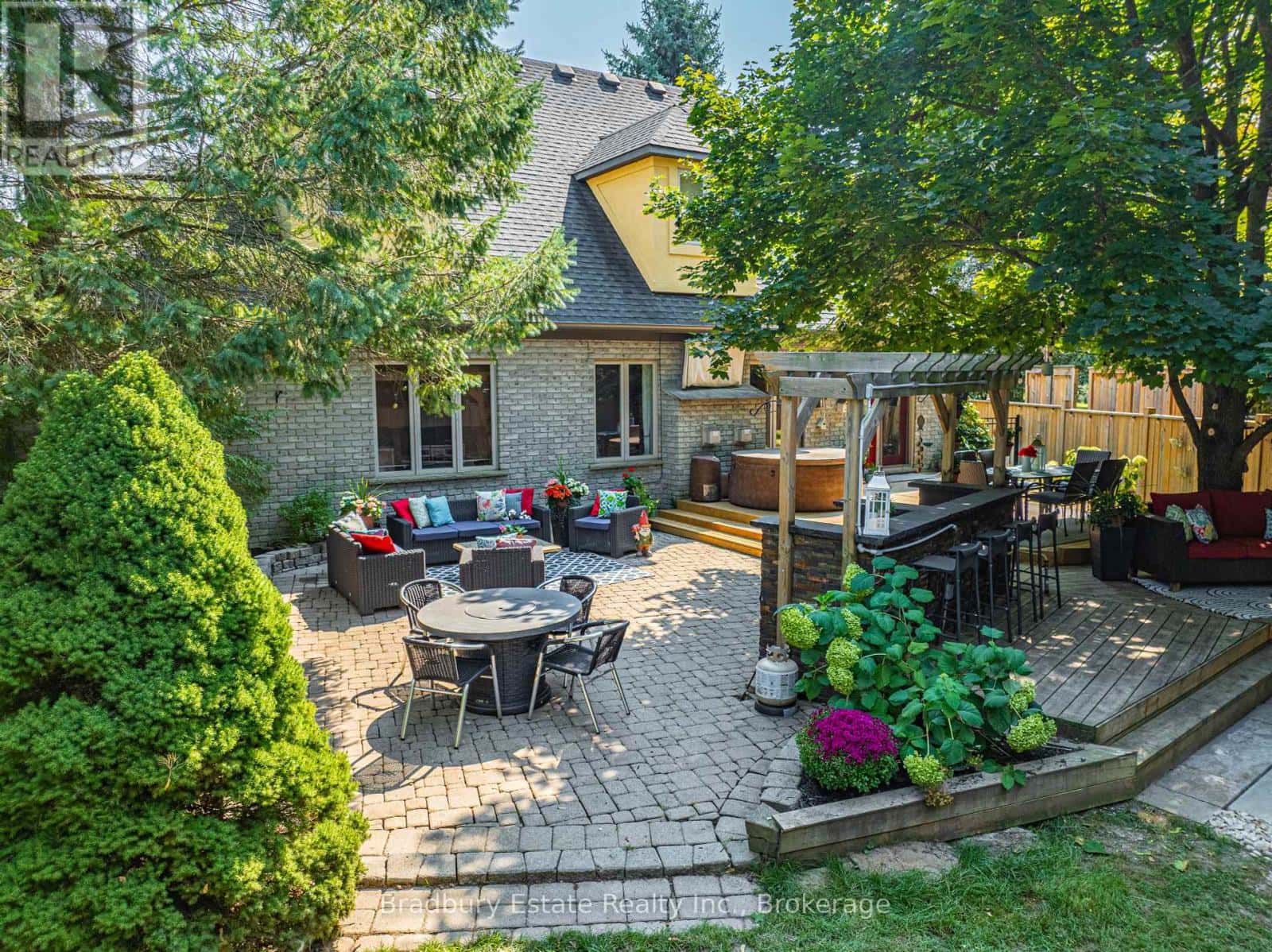 18 PALOMINO DRIVE — Hamilton (Carlisle), Ontario - Photo 2 of 50