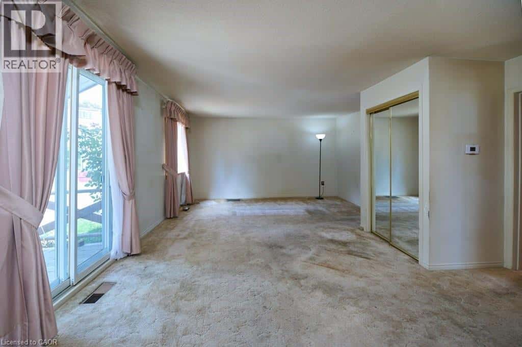 109 FRONT Street — New Dundee, Ontario - Photo 5 of 11