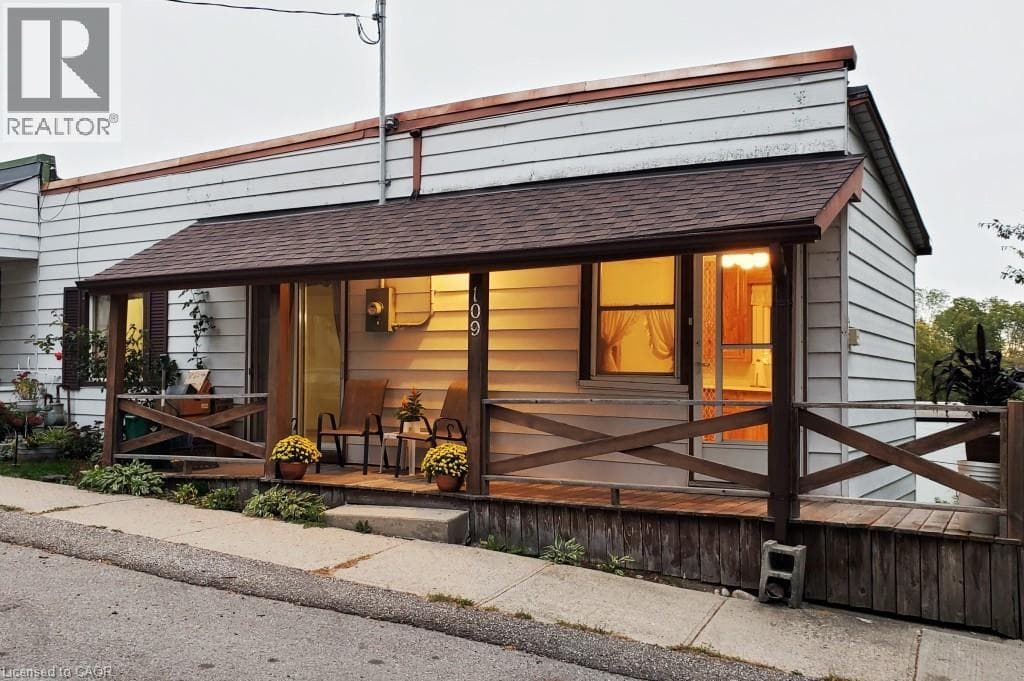 109 FRONT Street — New Dundee, Ontario - Main photo
