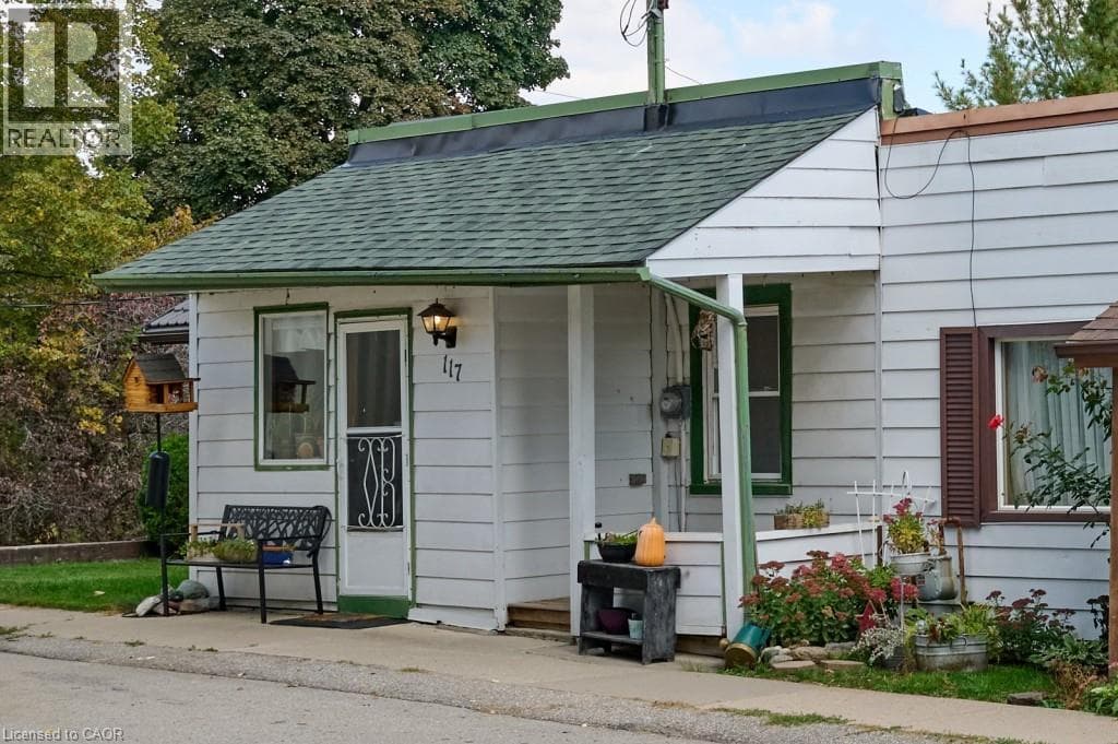 117 FRONT Street — New Dundee, Ontario - Main photo