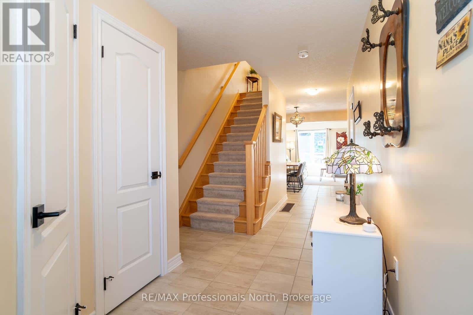 3 KELSEY MADISON COURT — Huntsville (Chaffey), Ontario - Photo 2 of 46