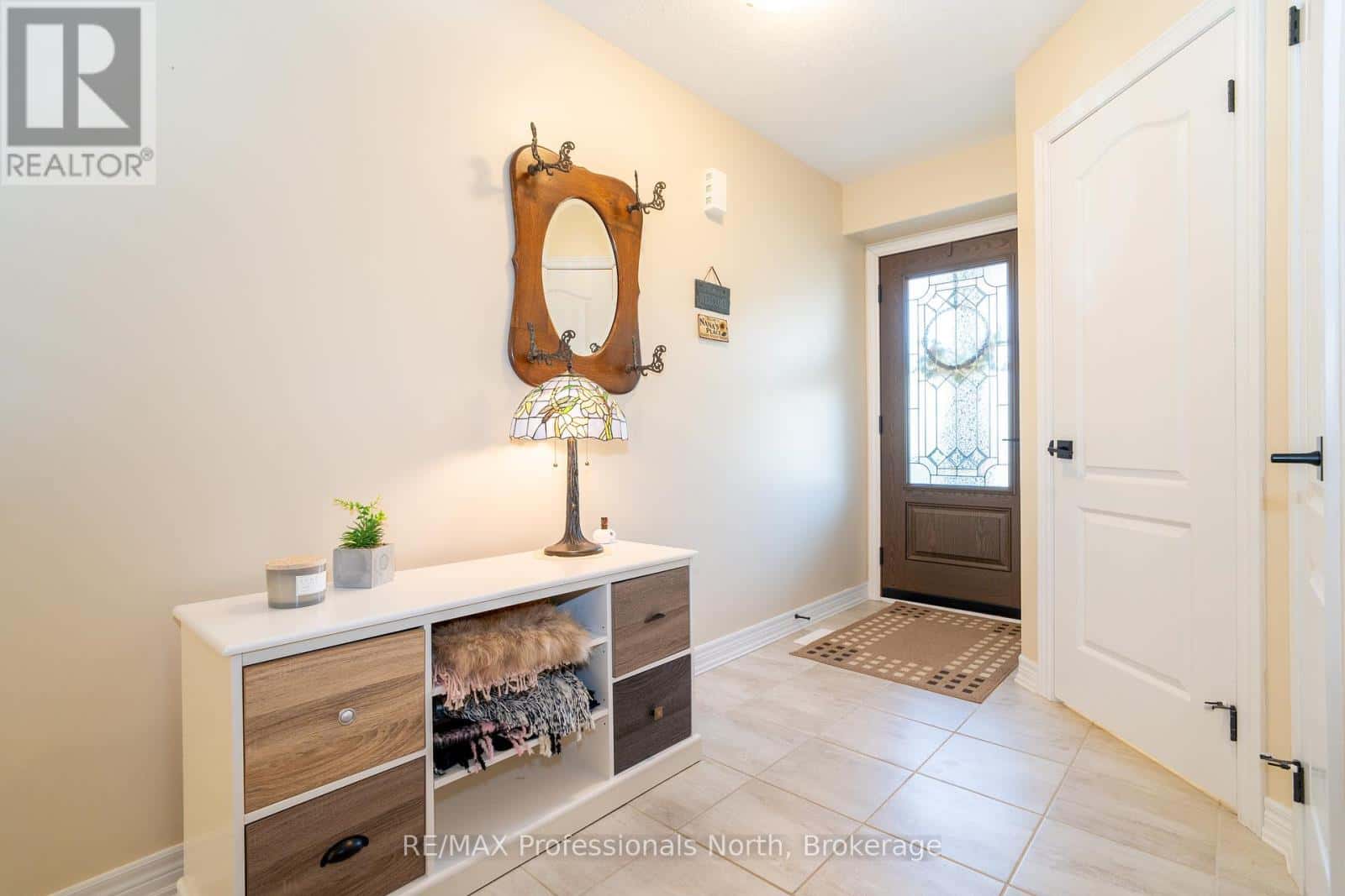 3 KELSEY MADISON COURT — Huntsville (Chaffey), Ontario - Photo 3 of 46