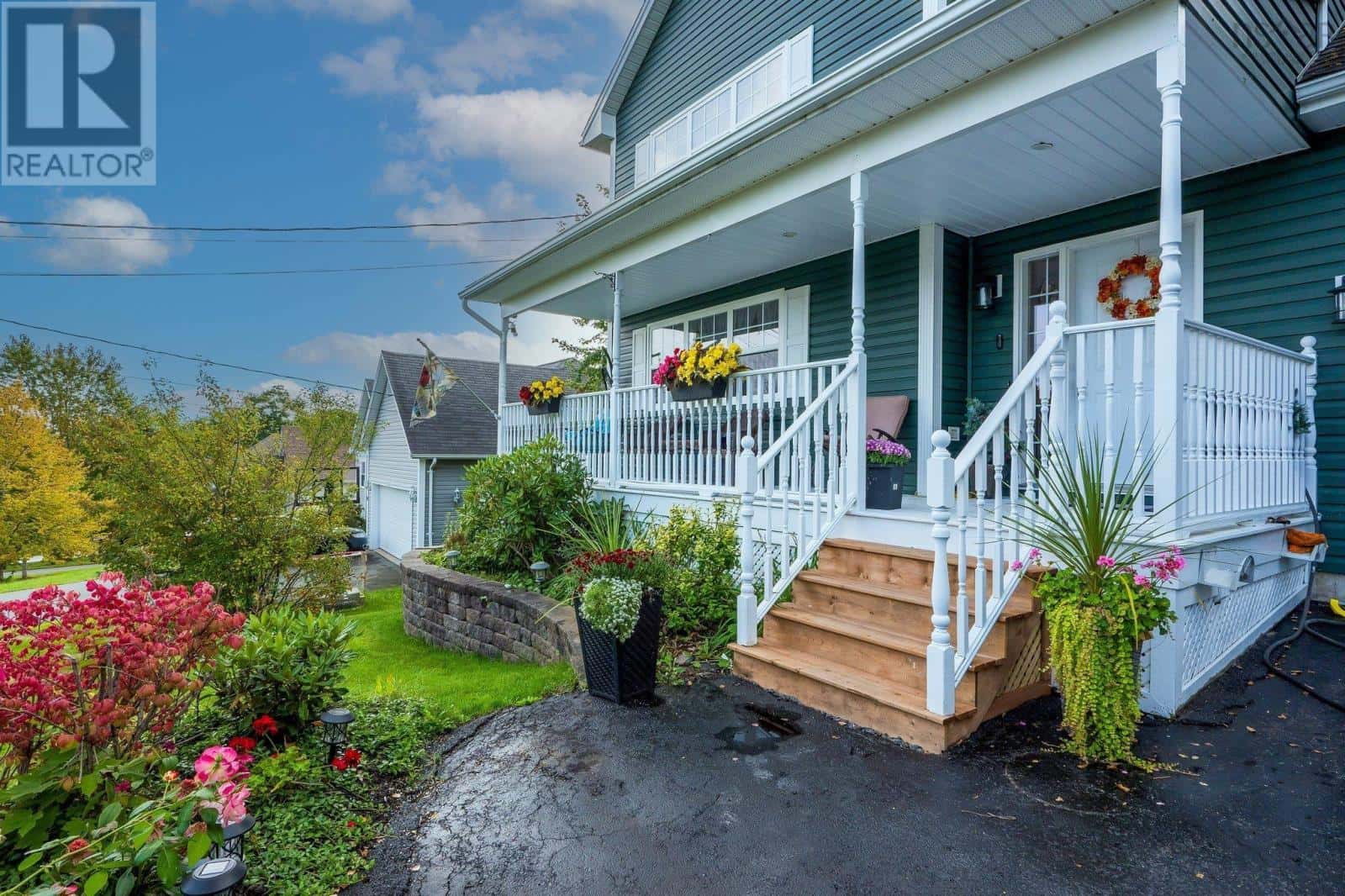 32 Halewood Drive — Falmouth, Nova Scotia - Photo 3 of 43