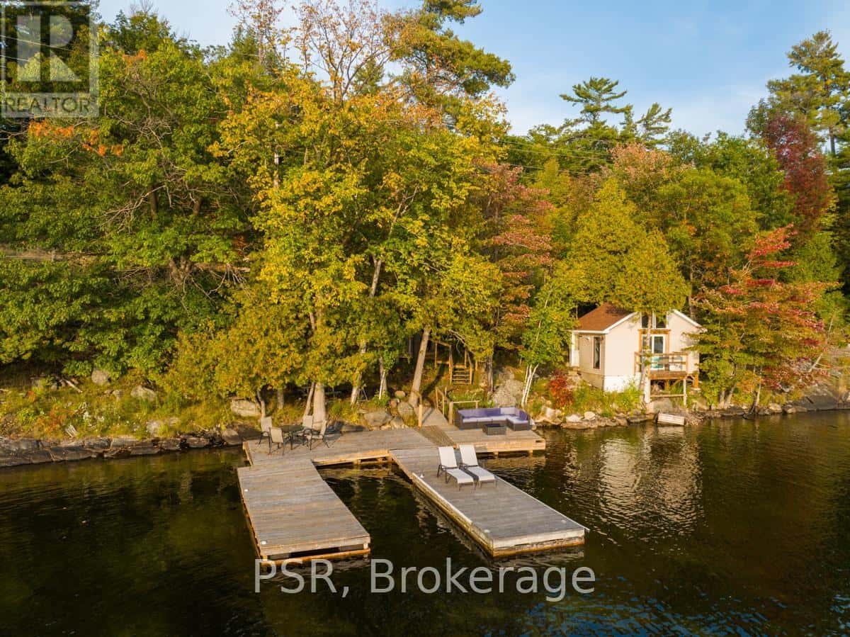 1-1356 & 1357 PENINSULA ROAD — Muskoka Lakes (Medora), Ontario - Photo 2 of 33