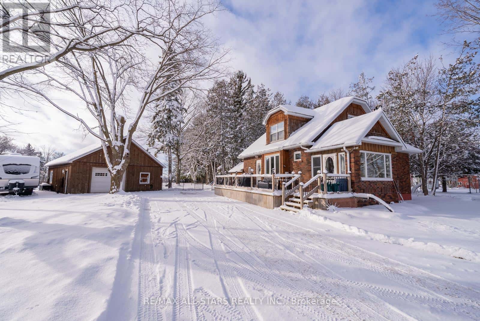 Whitchurch-Stouffville, Ontario — Whitchurch-Stouffville, Ontario - Photo 3 of 45