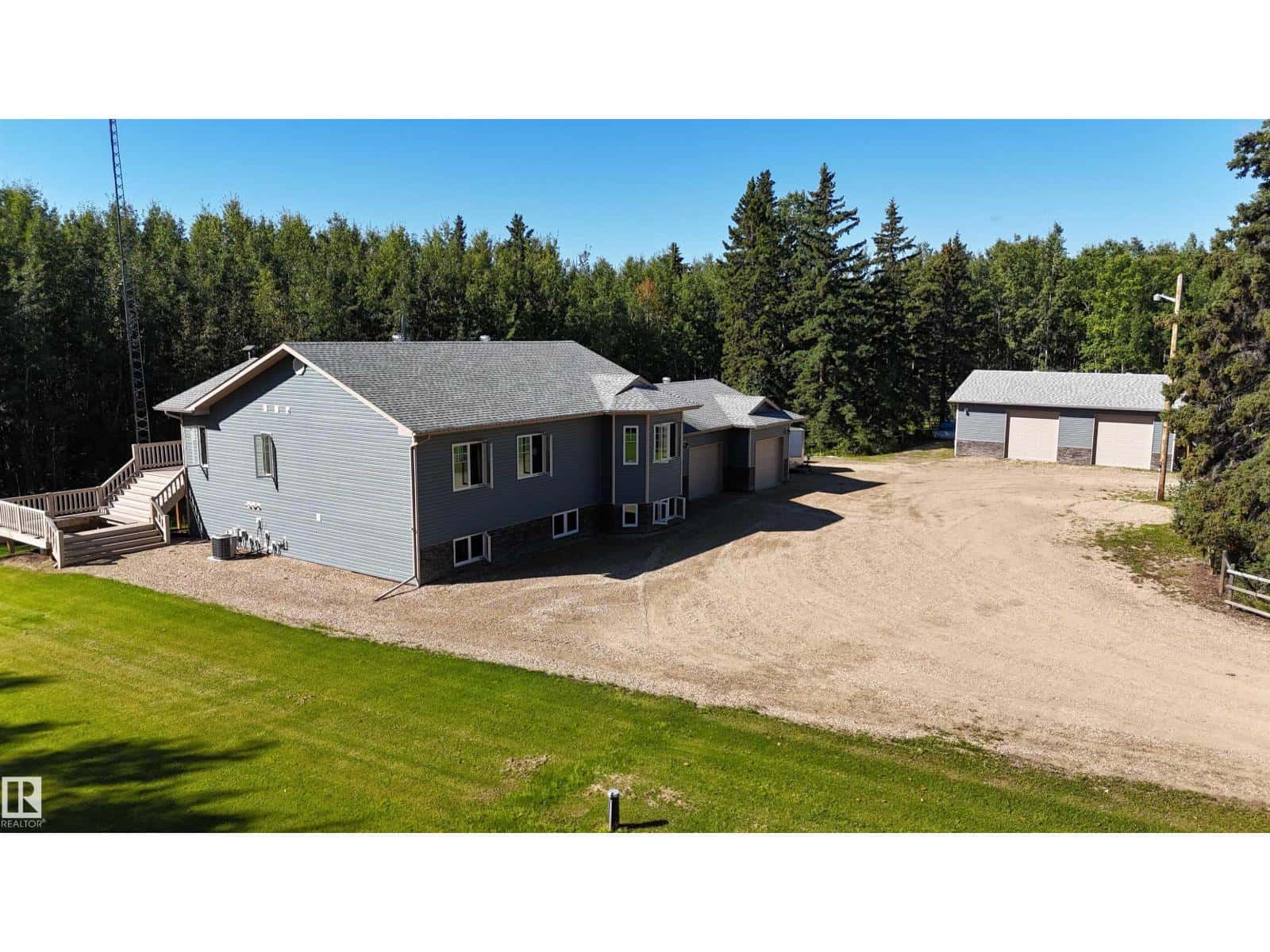 8125 B TWP RD 482 — Rural Brazeau County, Alberta - Photo 2 of 64