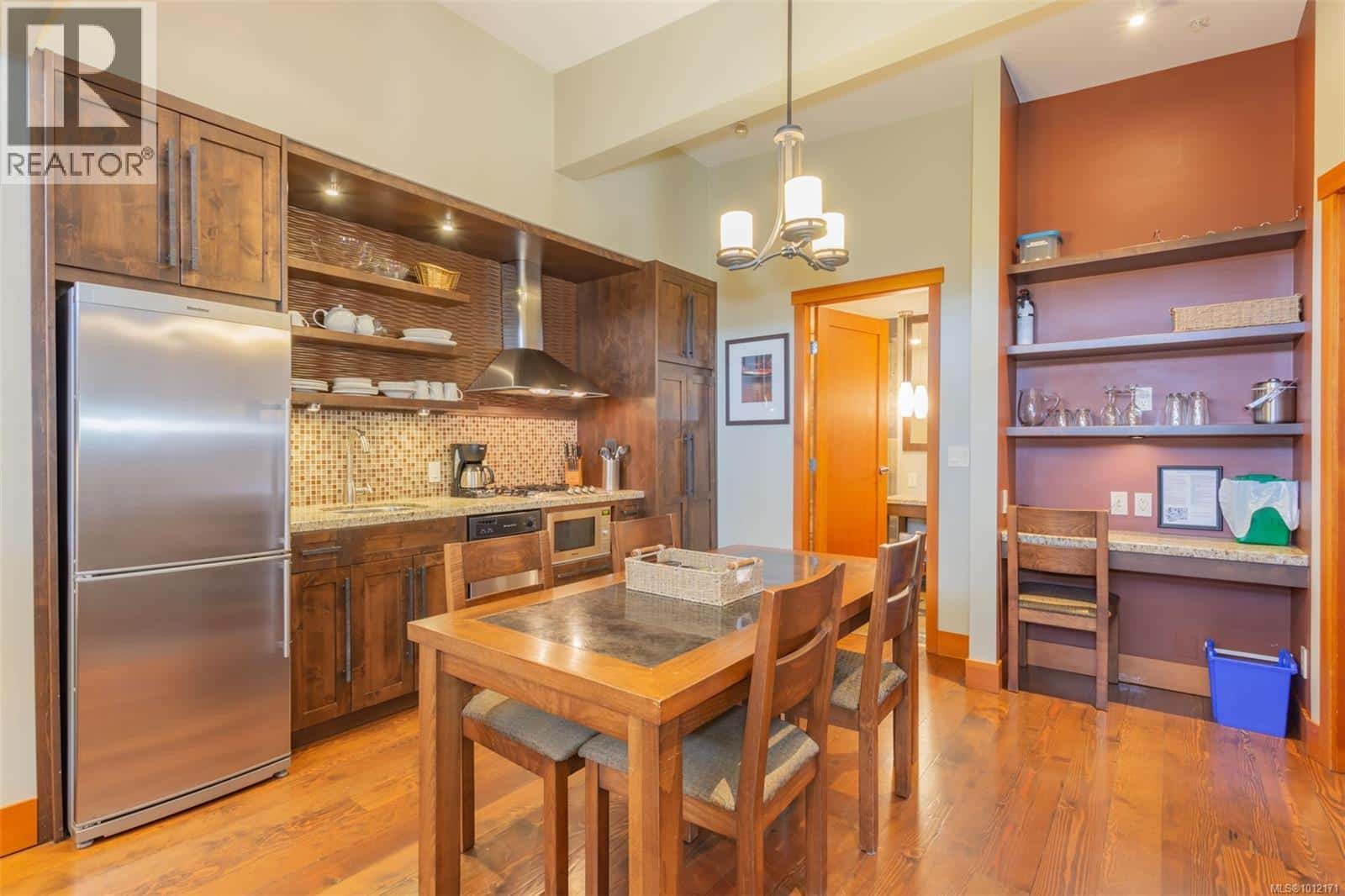 108B1 494 Arbutus Dr — Mayne Island, British Columbia - Photo 2 of 23