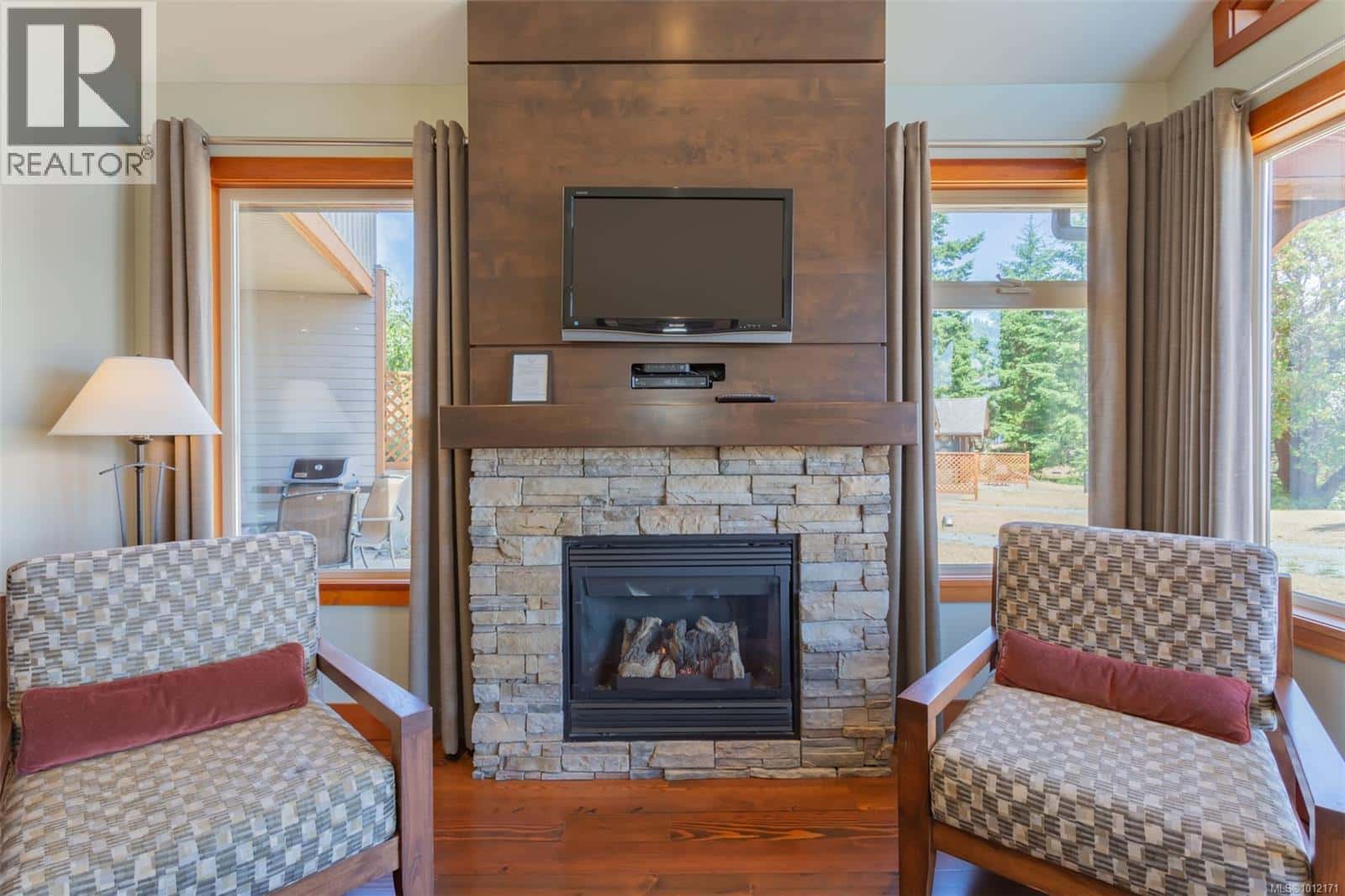 108B1 494 Arbutus Dr — Mayne Island, British Columbia - Photo 3 of 23