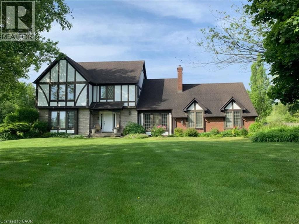 22 WENEIL Drive — Freelton, Ontario - Main photo