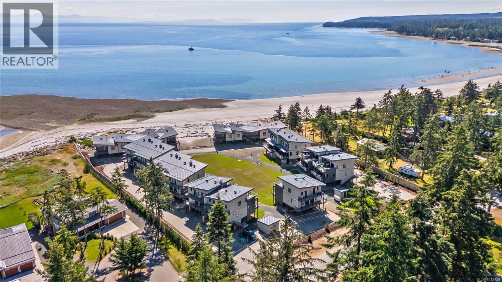 19 9022 Clarkson Ave — Black Creek, British Columbia - Photo 3 of 25