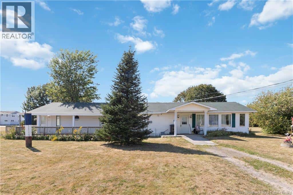 2272 Acadie Road — Cap-Pelé, New Brunswick - Photo 3 of 48