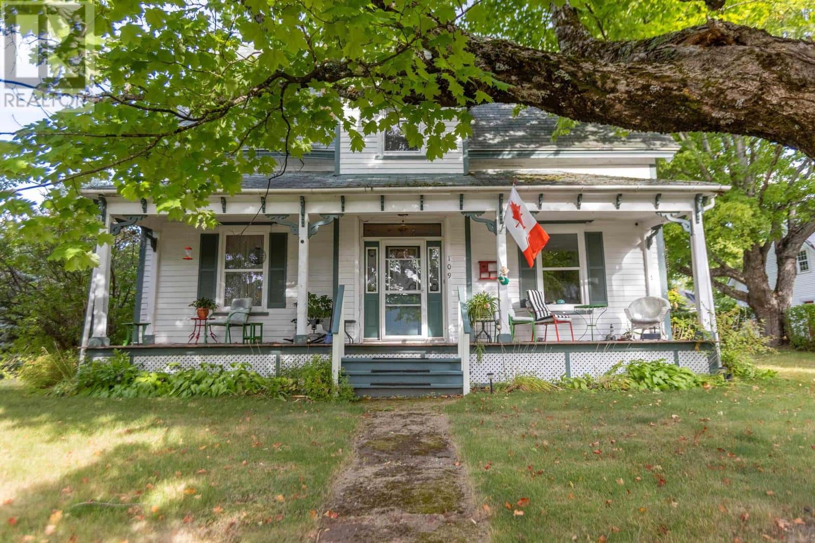 109 Jackson Street — Oxford, Nova Scotia - Photo 5 of 47