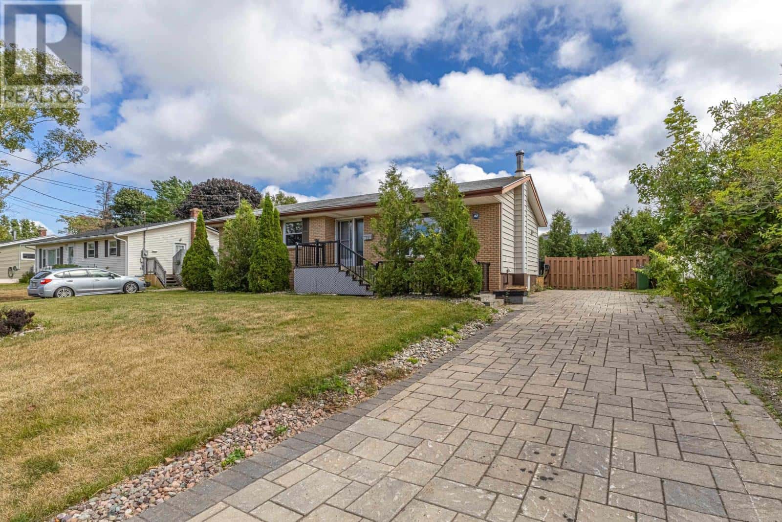 28 SEAVIEW Boulevard — Charlottetown, Prince Edward Island - Photo 3 of 30