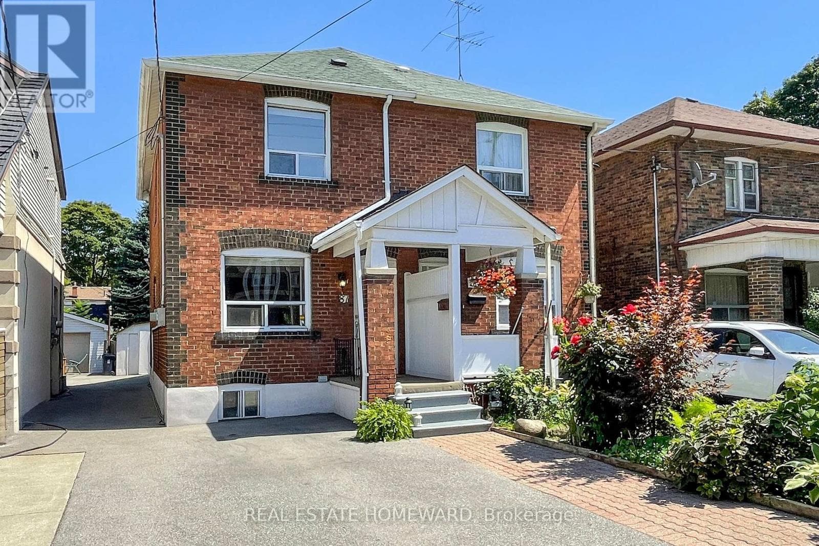 87 GUESTVILLE AVENUE — Toronto (Mount Dennis), Ontario - Main photo