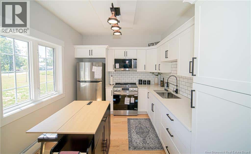 579 Main Street — Doaktown, New Brunswick - Photo 5 of 42