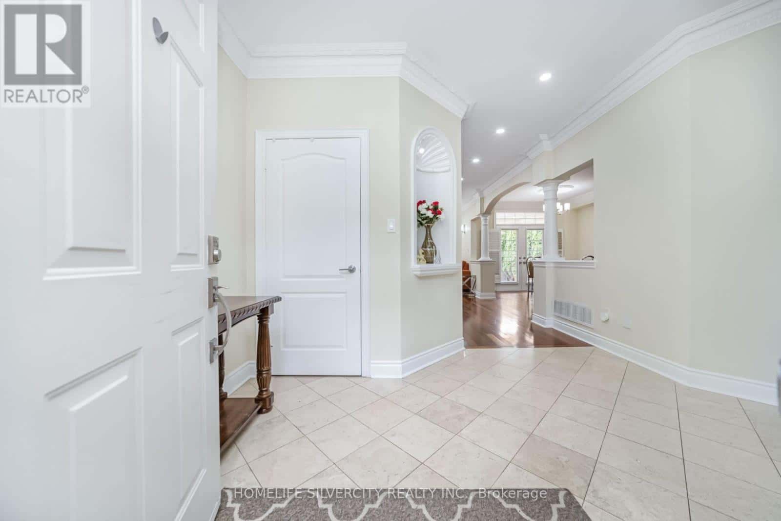 1587 HALLSTONE ROAD — Brampton (Bram West), Ontario - Photo 4 of 50