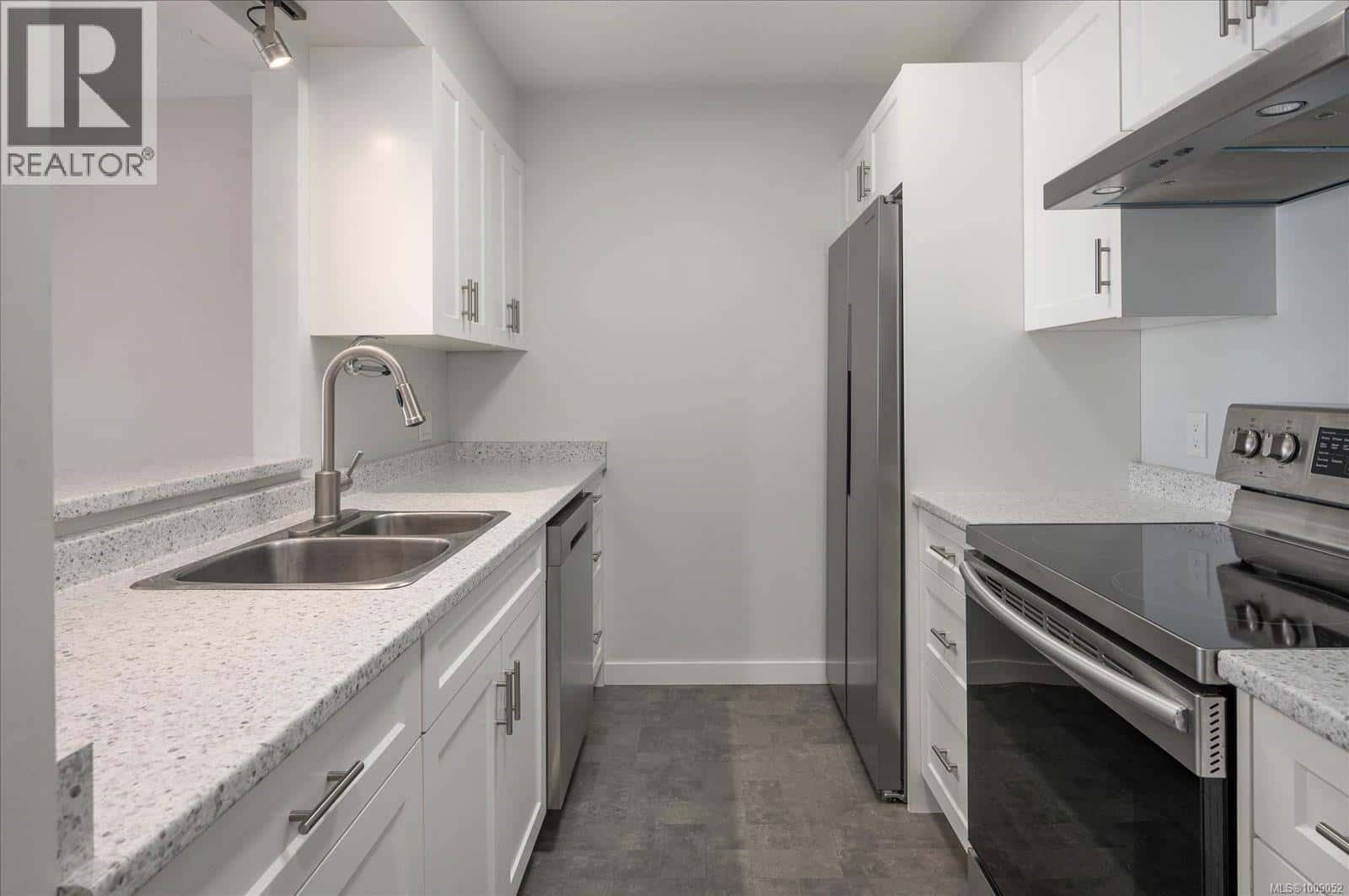 307 3555 Outrigger Rd — Nanoose Bay, British Columbia - Photo 5 of 50