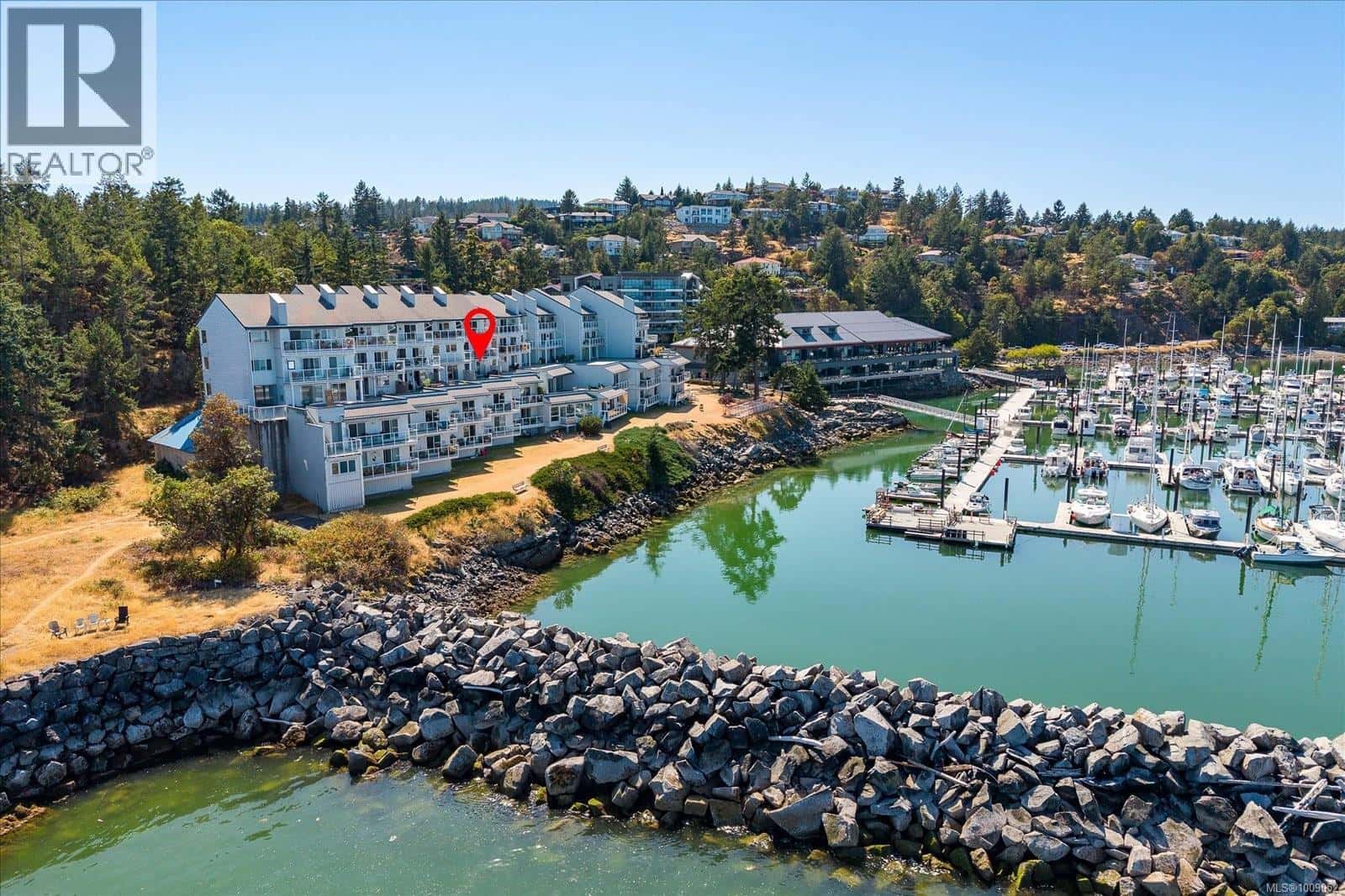 307 3555 Outrigger Rd — Nanoose Bay, British Columbia - Photo 3 of 50