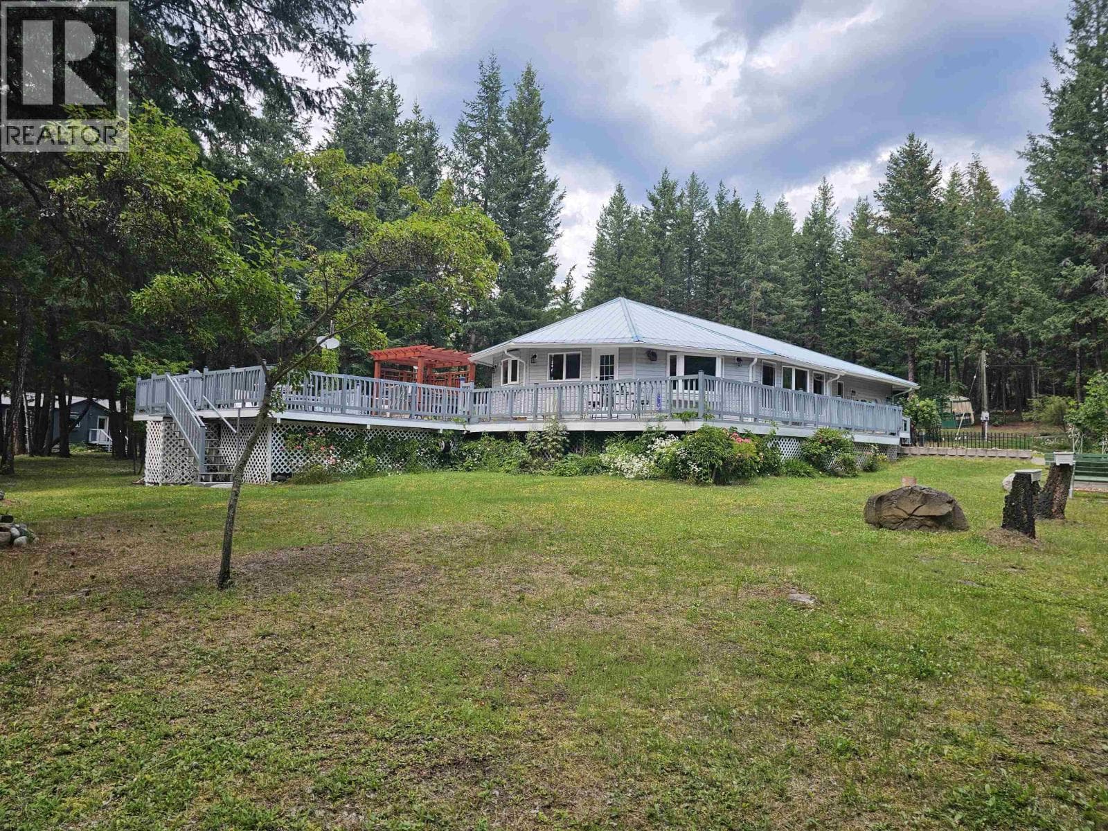 3024 KELDON ROAD — Lac La Hache, British Columbia - Main photo