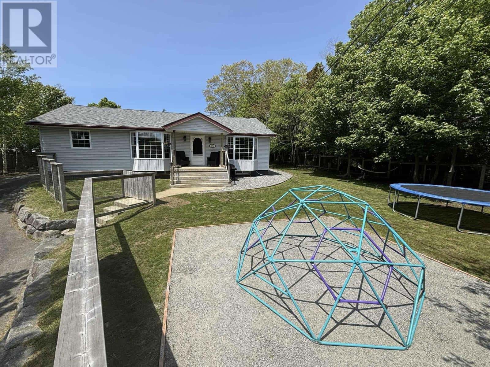 3294 Highway 3 — Barrington Passage, Nova Scotia - Photo 2 of 50