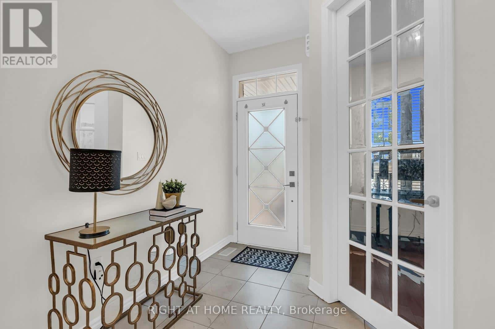 1139 FARMSTEAD DRIVE — Milton (FO Ford), Ontario - Photo 2 of 44