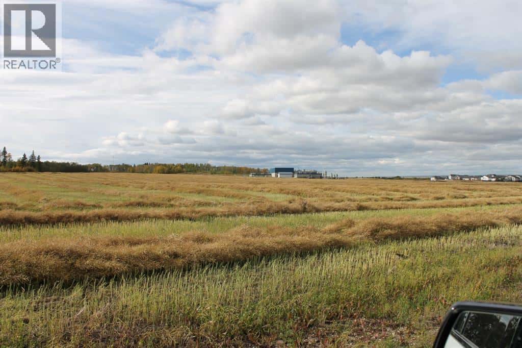 9300 101 Street — Sexsmith, Alberta - Photo 3 of 15