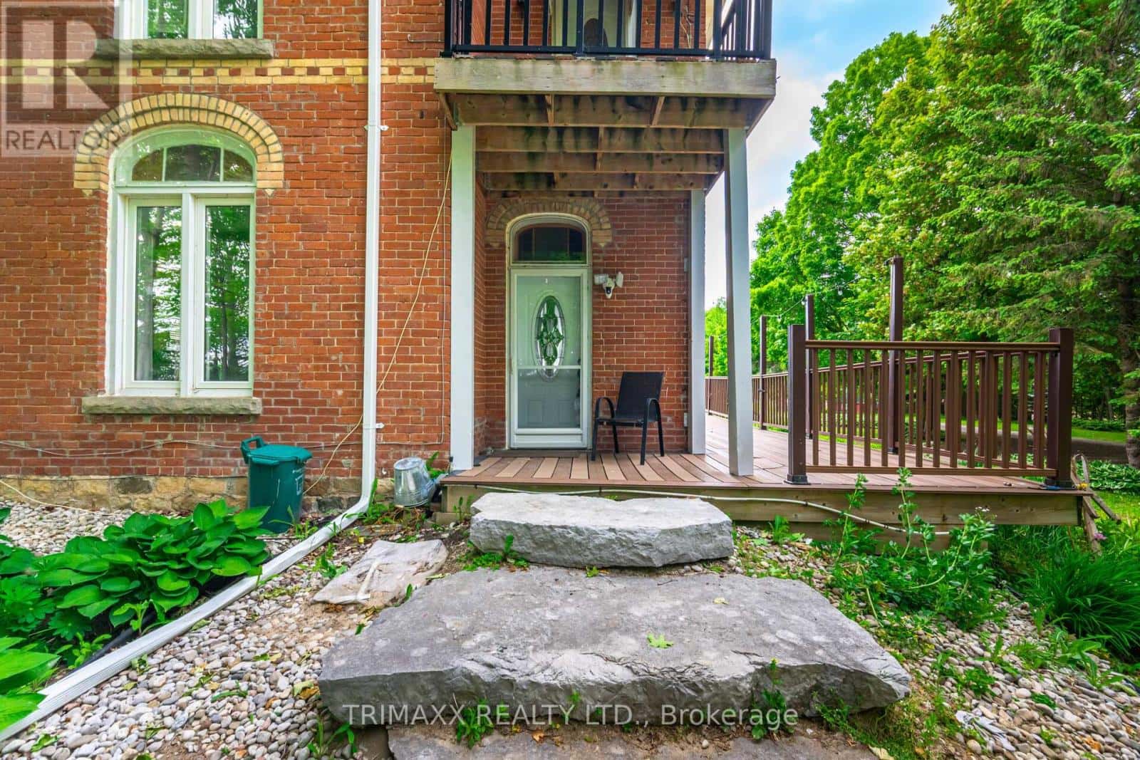 593475 BLIND LINE — Mono, Ontario - Photo 2 of 50