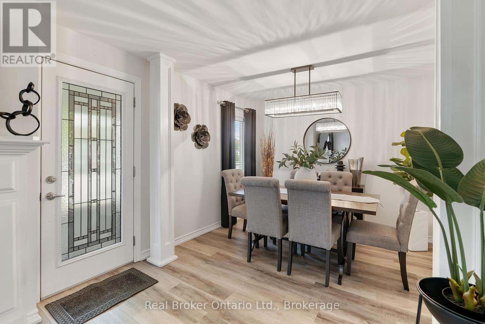 243 ADELINE AVENUE — Hamilton (Normanhurst), Ontario - Photo 3 of 21