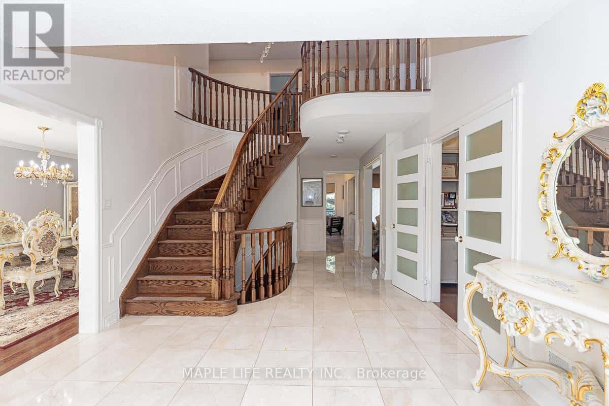 1 ELDERWOOD DRIVE — Richmond Hill (Bayview Hill), Ontario - Photo 2 of 23