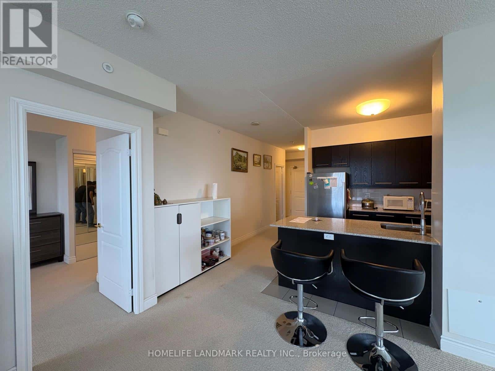 Richmond Hill (Devonsleigh), Ontario — Richmond Hill (Devonsleigh), Ontario - Photo 5 of 20