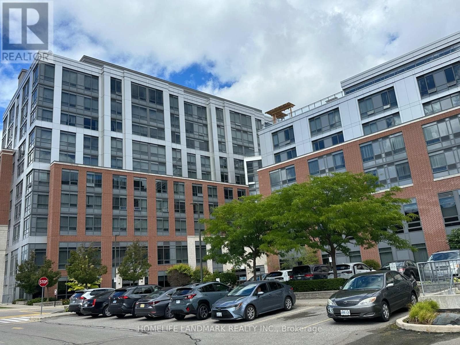 Richmond Hill (Devonsleigh), Ontario — Richmond Hill (Devonsleigh), Ontario - Main photo