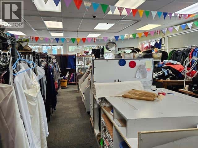 101-4133 4TH AVENUE — Whitehorse, Yukon - Photo 4 of 4