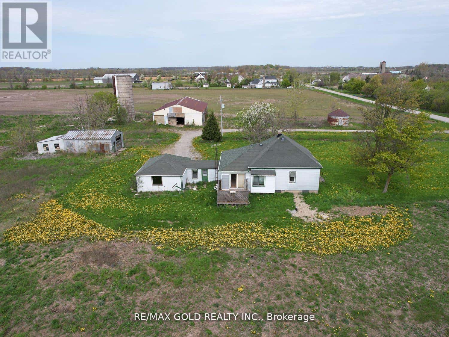 Grimsby (Grimsby Escarpment), Ontario — Grimsby (Grimsby Escarpment), Ontario - Photo 4 of 12