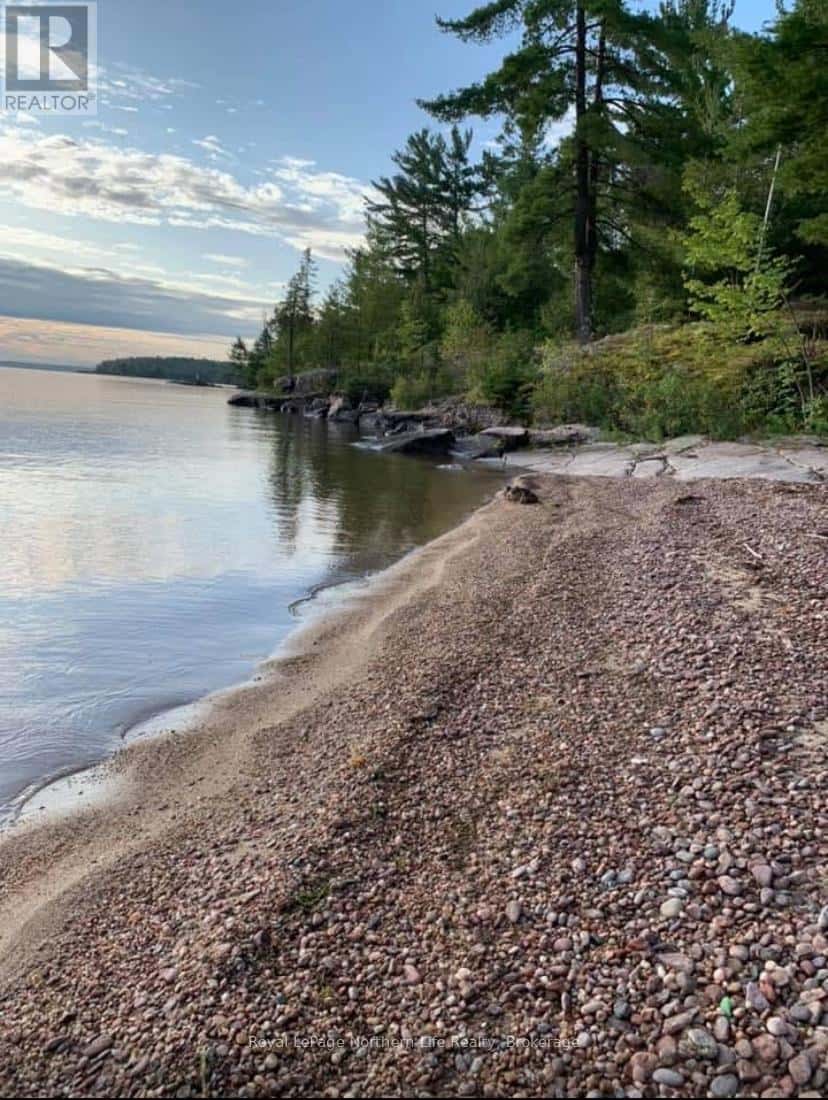 16 MUSKIE BAY LAKE NIPISSING — Nipissing, Ontario - Photo 4 of 20