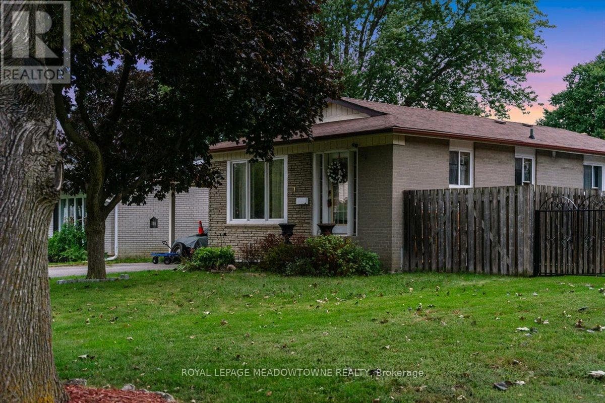 9 WELBECK DRIVE — Brampton (Northwood Park), Ontario - Main photo