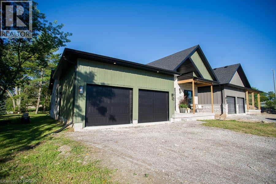 5 SCOTT Drive — Port Dover, Ontario - Photo 2 of 36