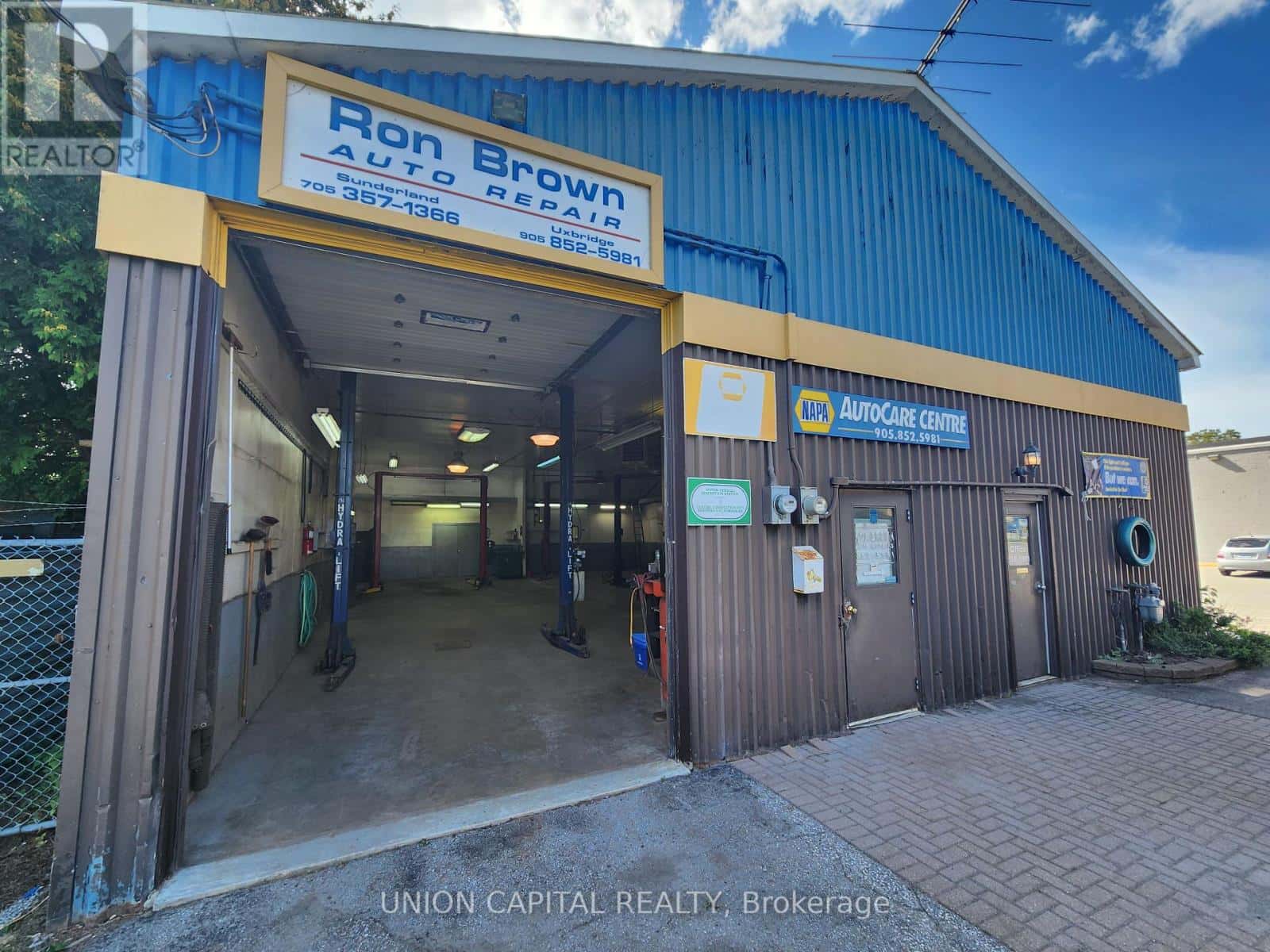 Uxbridge, Ontario — Uxbridge, Ontario - Photo 2 of 9