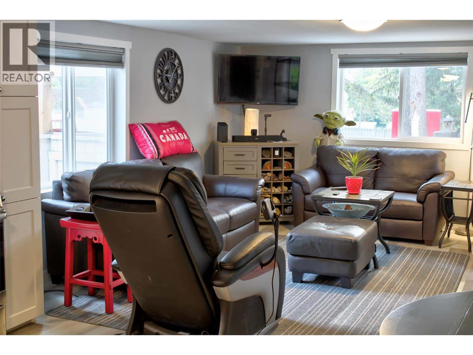 6588 97A Highway Unit# 4 — Enderby, British Columbia - Photo 5 of 23