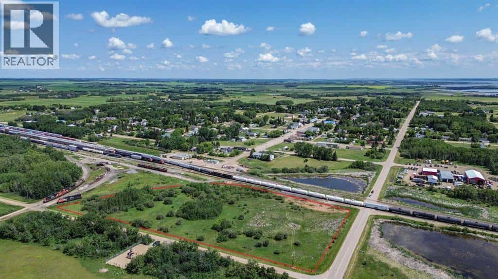 N/A 50 Highway — Mirror, Alberta - Photo 2 of 12