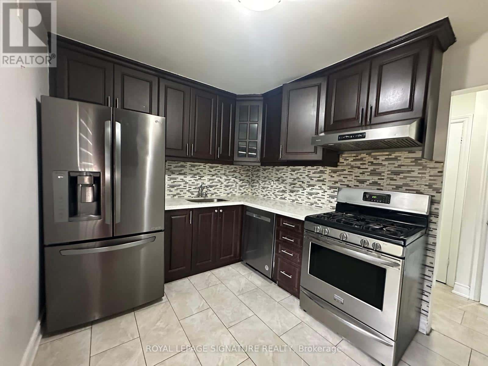 16 Litchfield Court 115