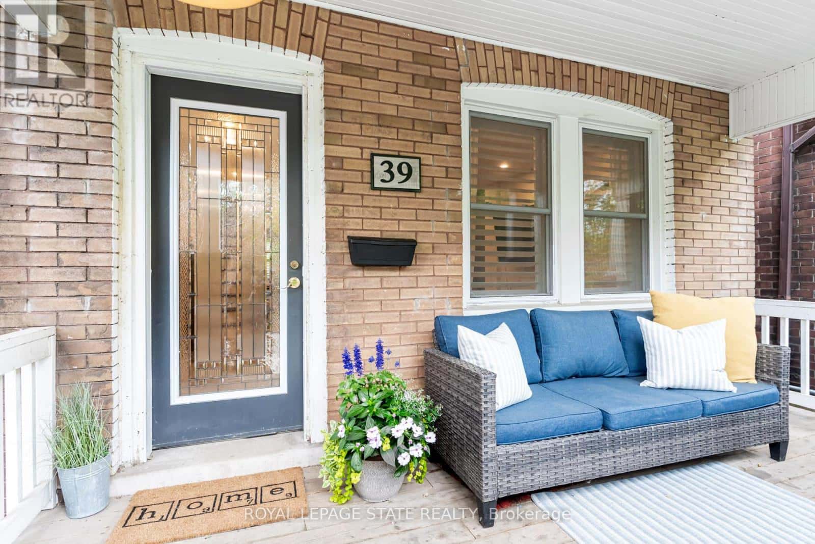 39 EAST BEND AVENUE S — Hamilton (Stipley), Ontario - Photo 2 of 39