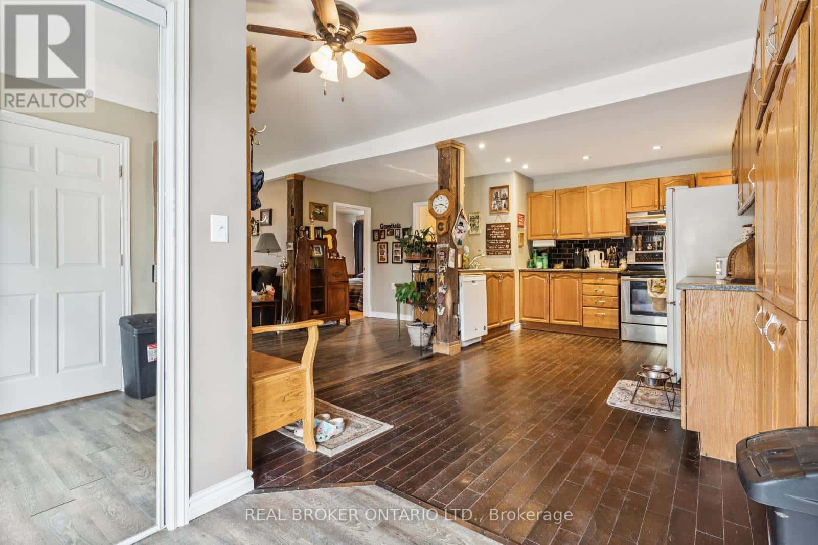 Lanark Highlands, Ontario — Lanark Highlands, Ontario - Photo 5 of 49