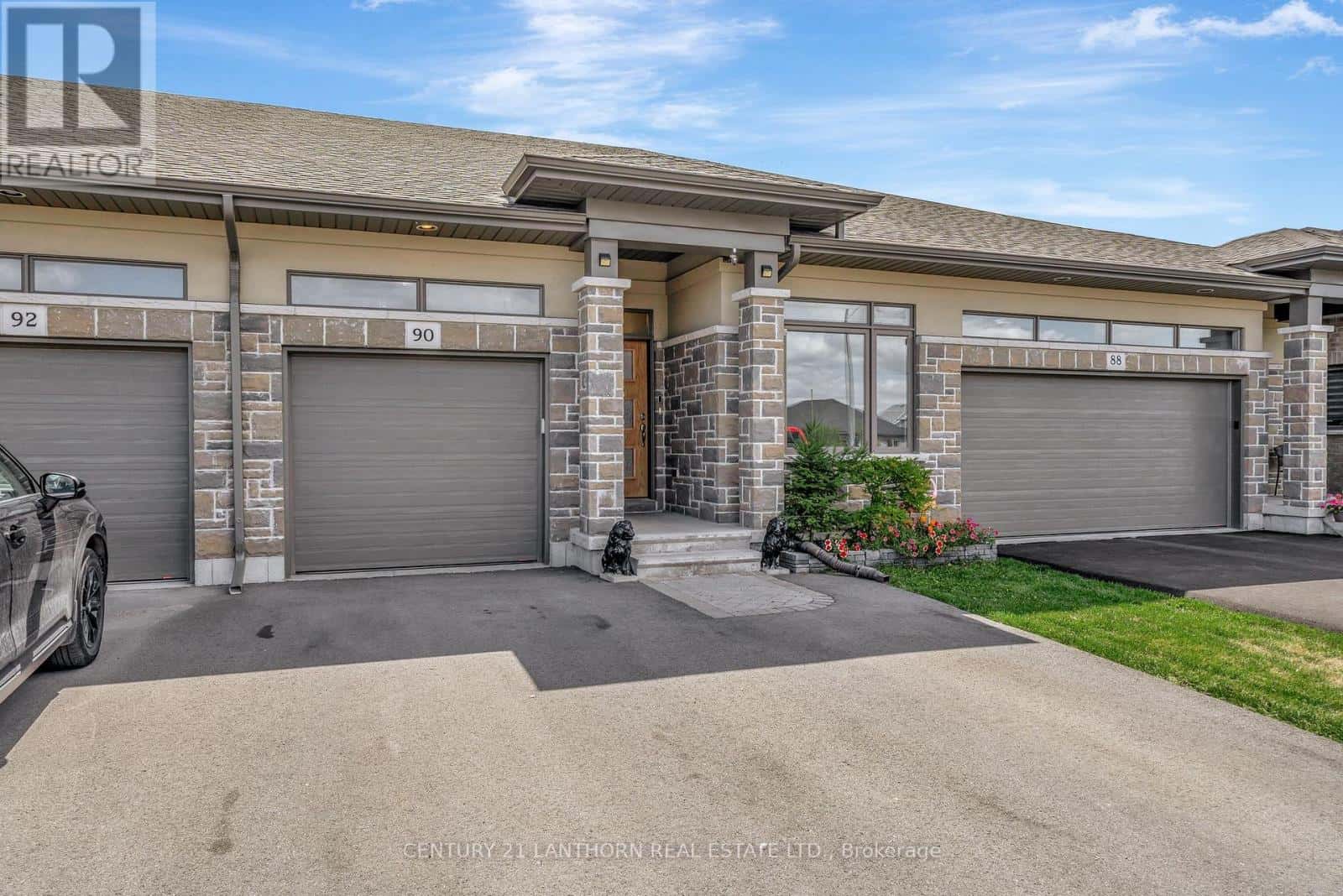 90 COVINGTON CRESCENT — Belleville (Thurlow Ward), Ontario - Photo 3 of 39