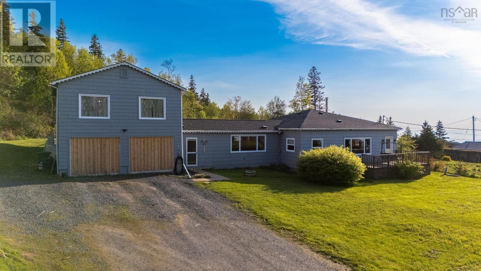 60 Cove — Halls Harbour, Nova Scotia - Main photo